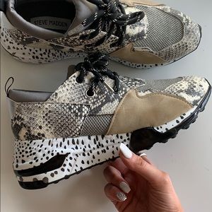 Steve Madden Sneakers